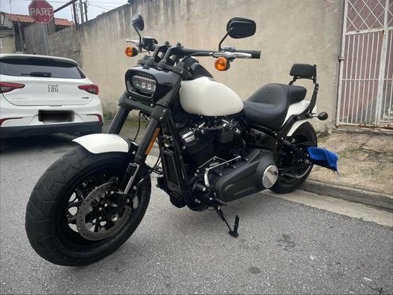 HARLEY-DAVIDSON SOFTAIL FAT BOB 107 HARLEY-DAVIDSON SOFTAIL FAT BOB 107